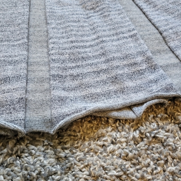 Gray A-Line Mini Skirt with Pleated and Ribbed Details - Picture 4 of 9